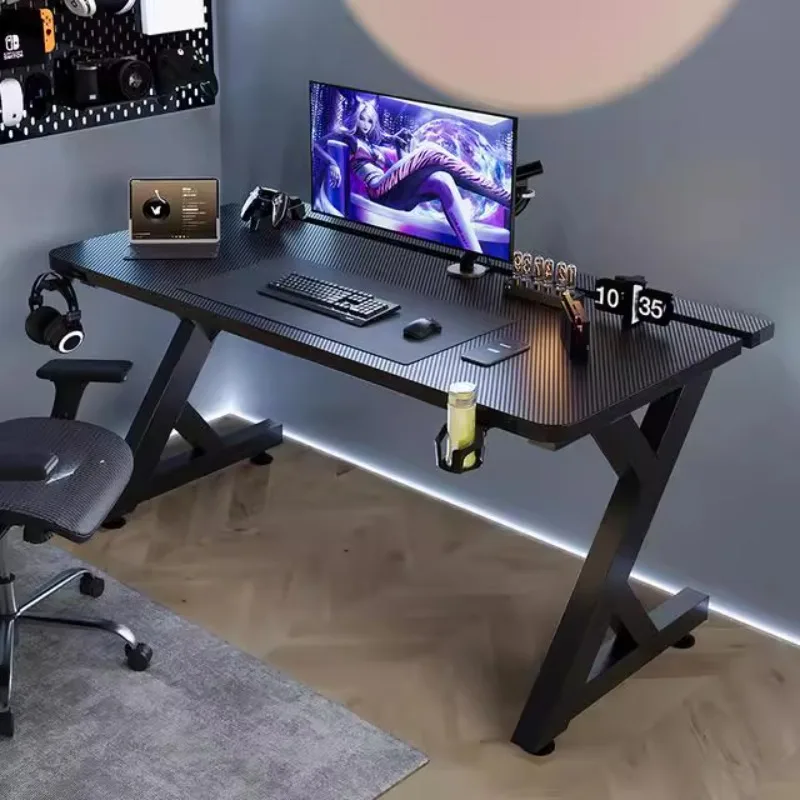 Q – bureaux d'ordinateur noirs - Desk Setup Designer avis et prix
